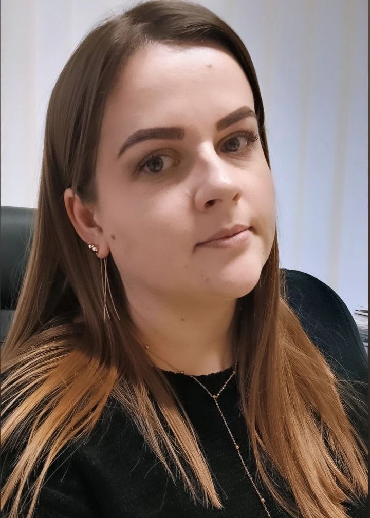 Олена Цвіль